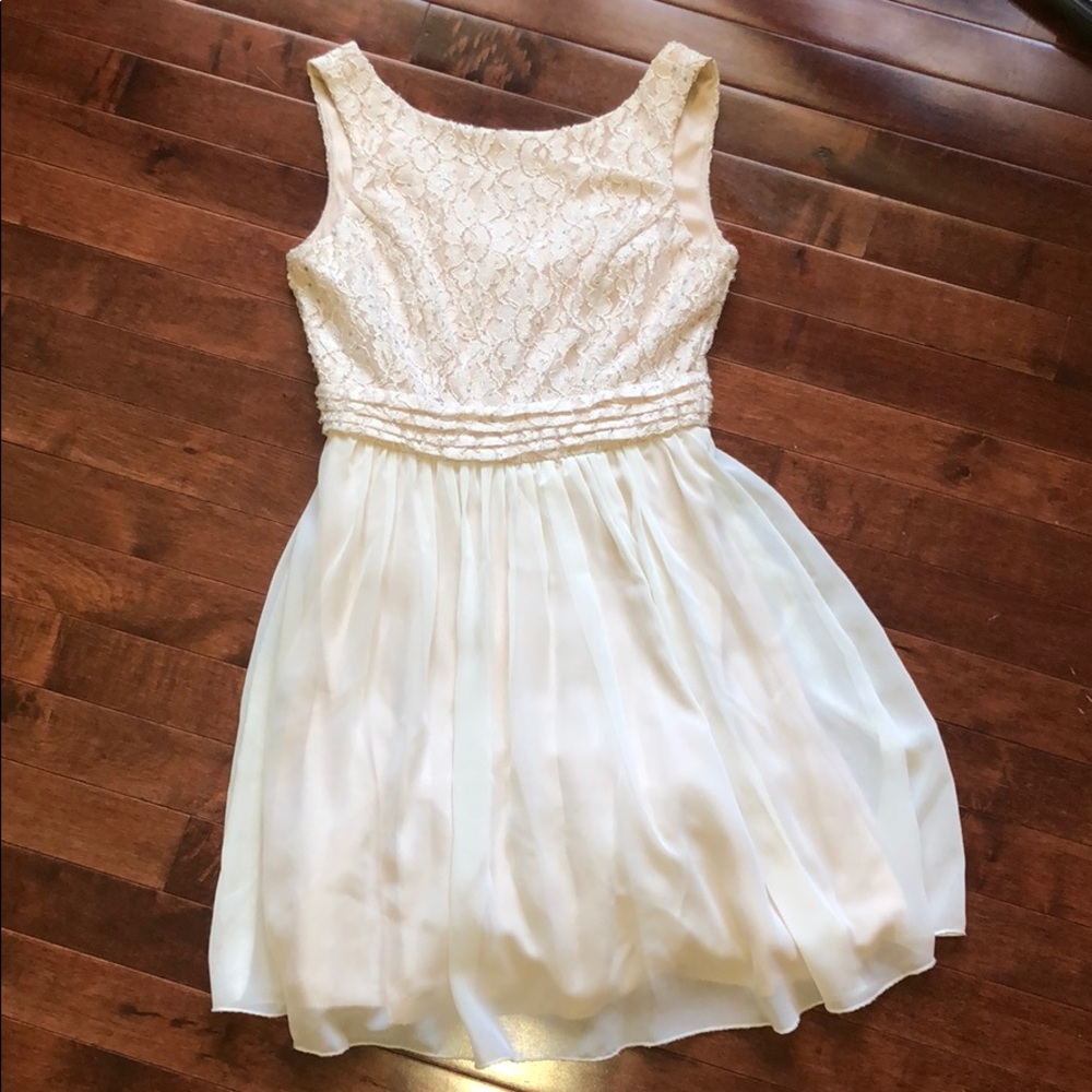 beautiful cream colored dress